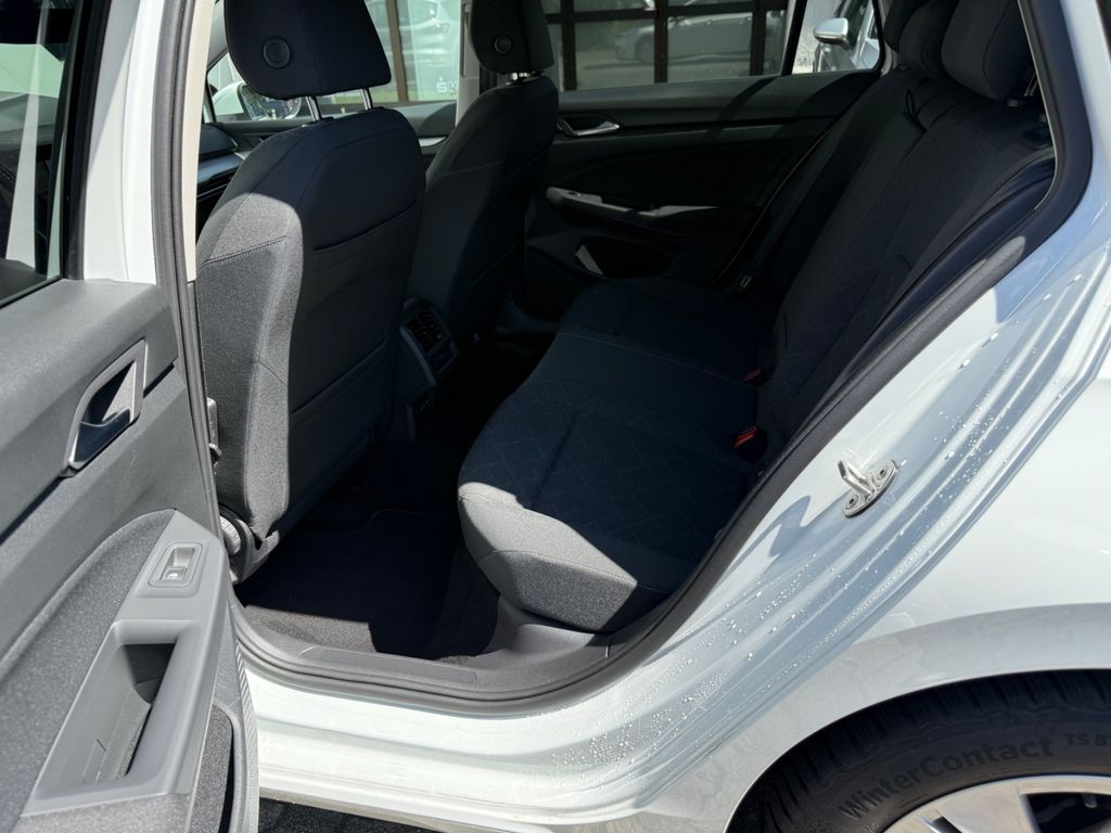 Volkswagen Golf 2021