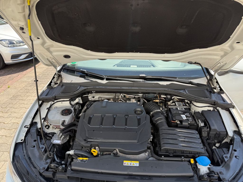 Volkswagen Golf 2021