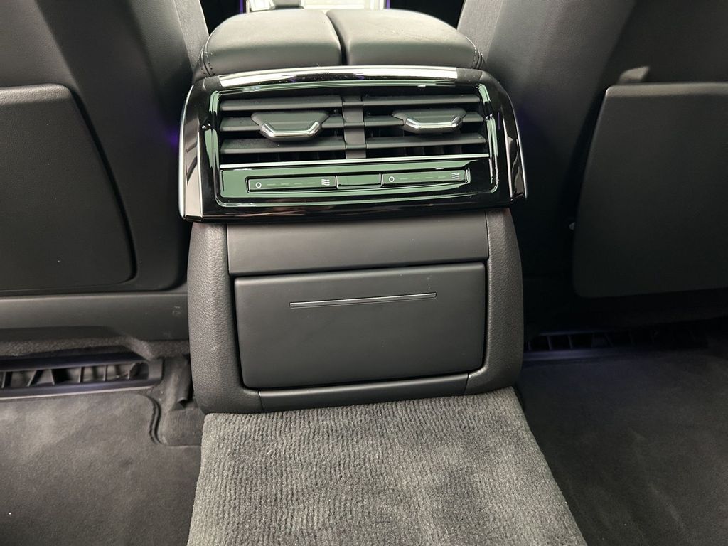 Audi A8 2025