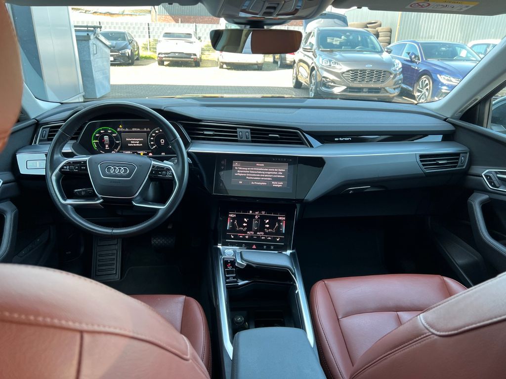 Audi e-tron 2019
