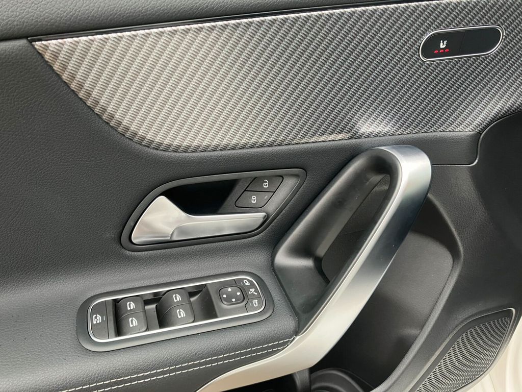 Mercedes-Benz A 200 2024