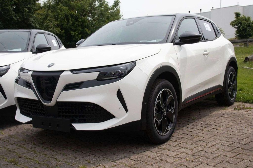 Alfa Romeo Junior 2025