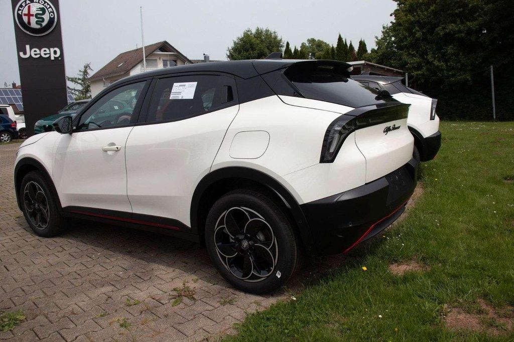 Alfa Romeo Junior 2025