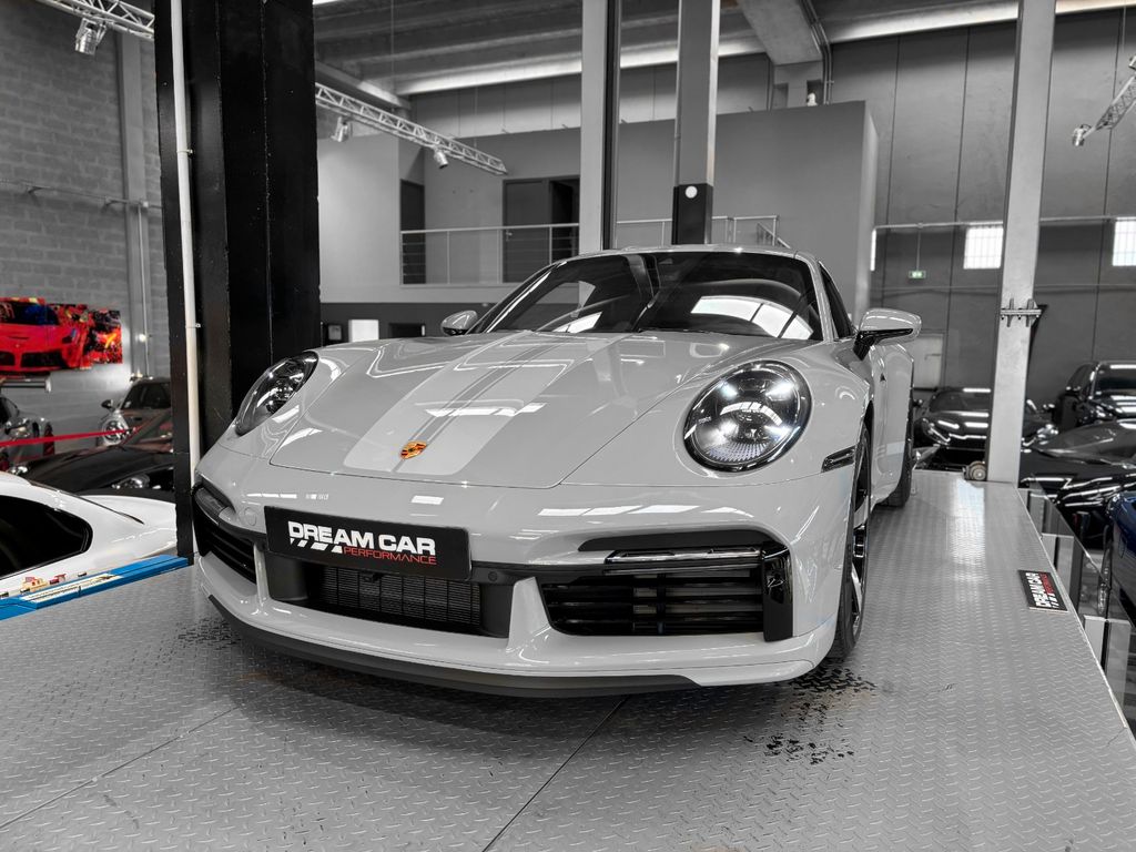 Porsche 992 2025