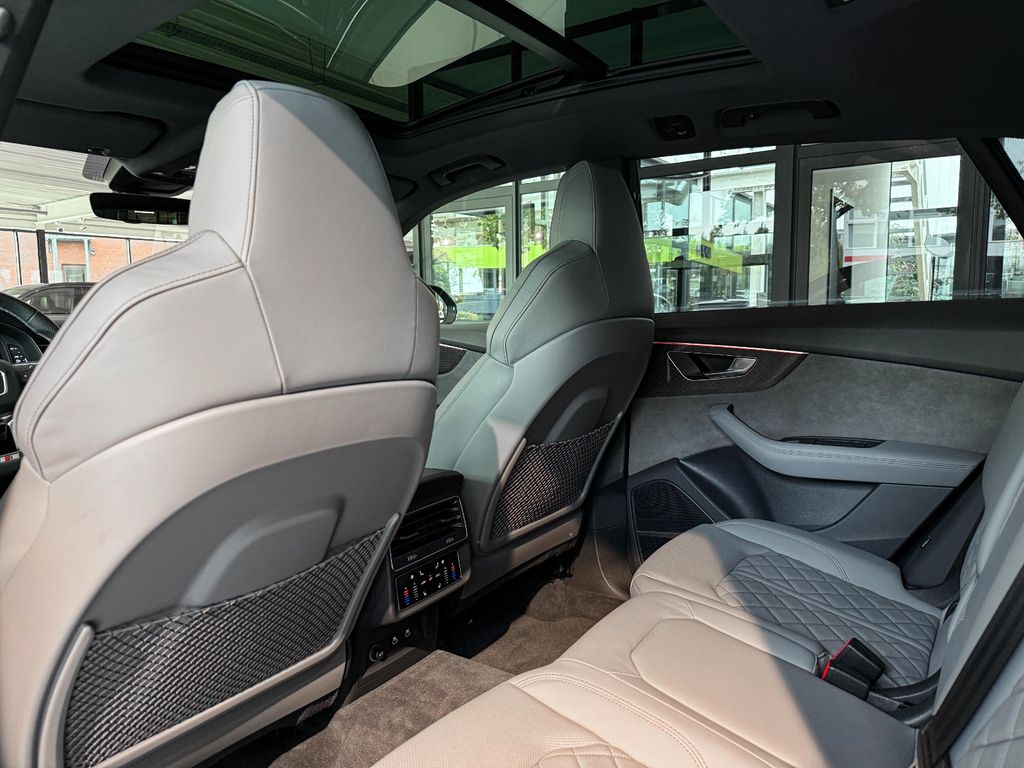 Audi SQ8 2021