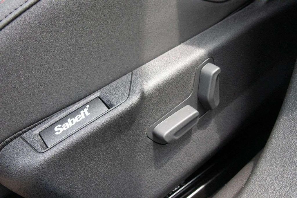 Alfa Romeo Junior 2025