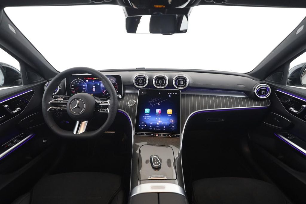 Mercedes-Benz C 220 2025