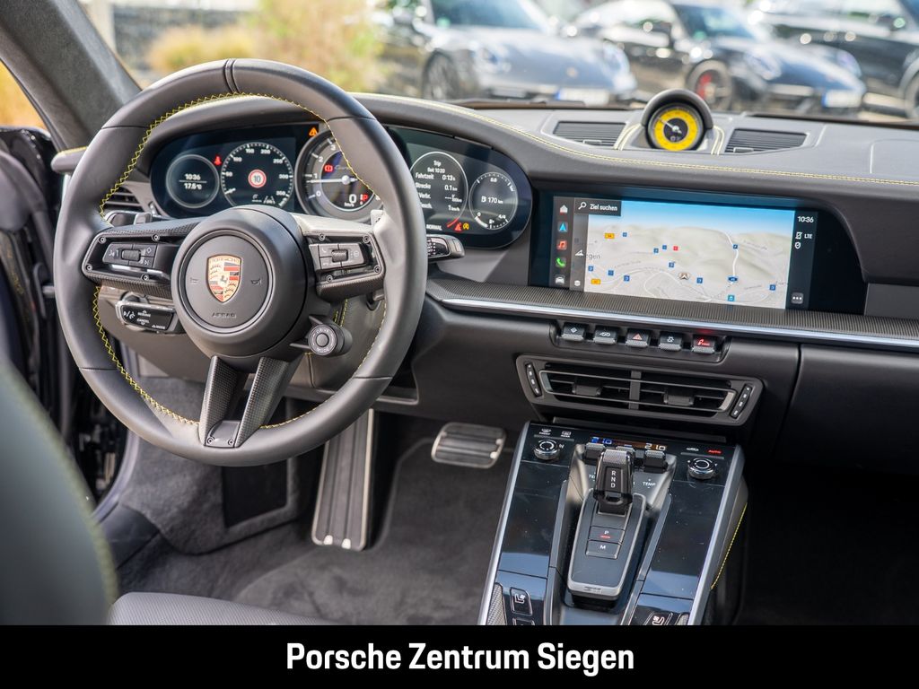 Porsche 992 2023