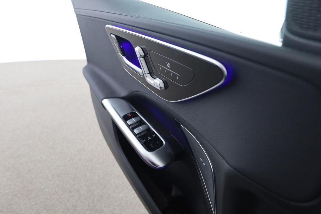 Mercedes-Benz C 220 2025