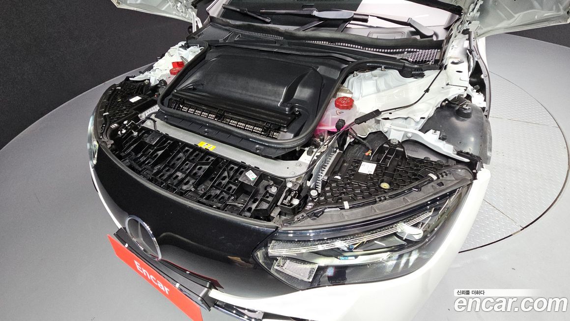 Mercedes-Benz EQE 2023