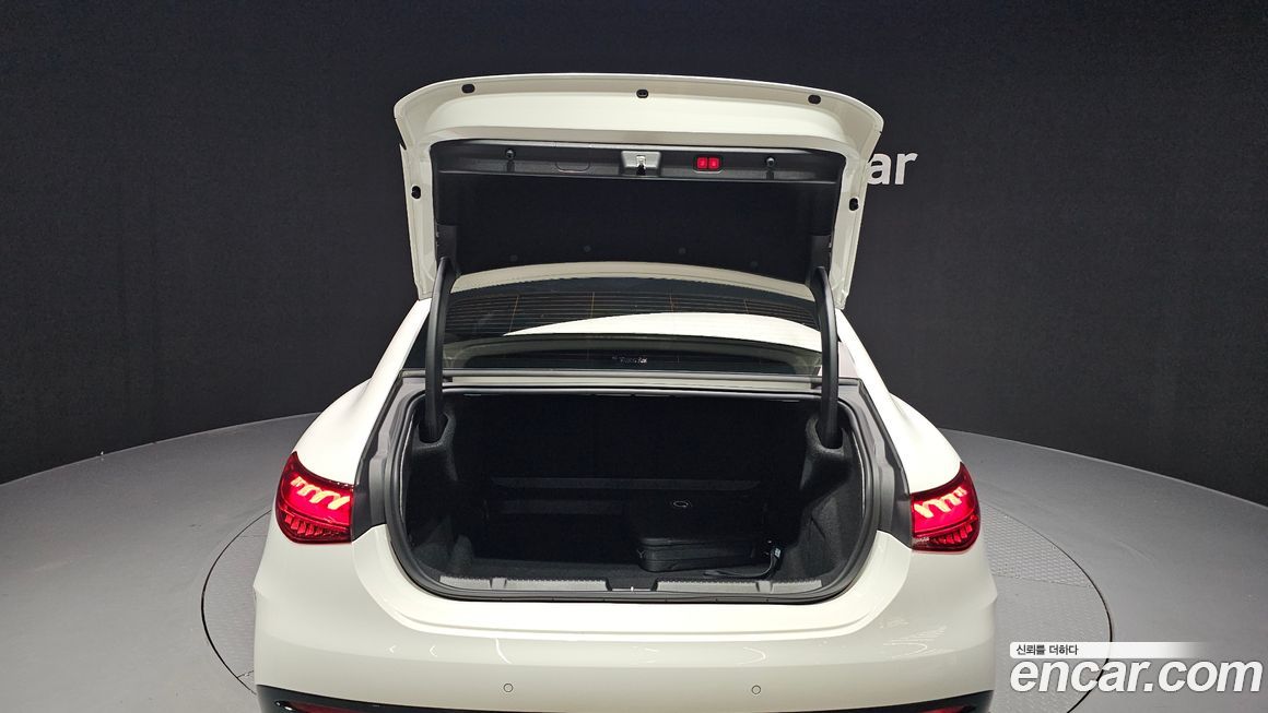 Mercedes-Benz EQE 2023