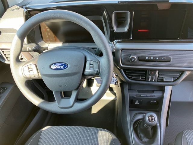 Ford Transit Courier 2025