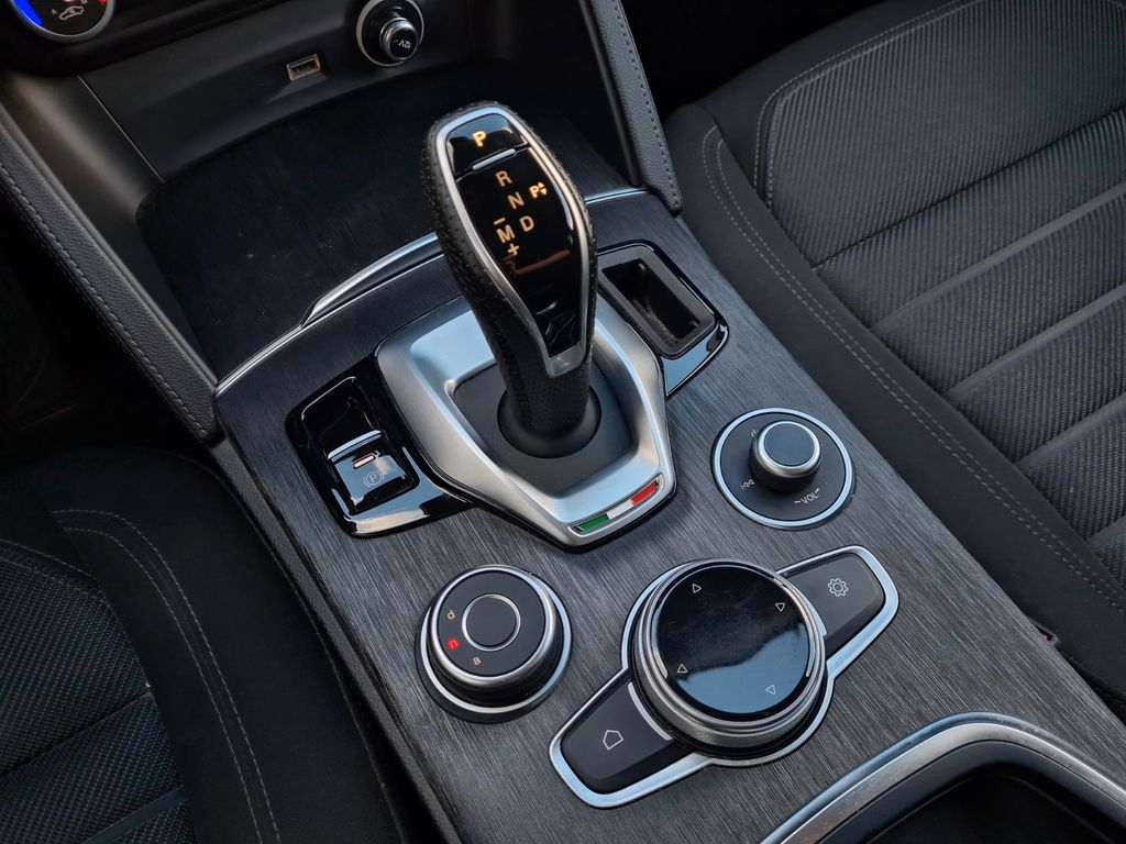 Alfa Romeo Stelvio 2020