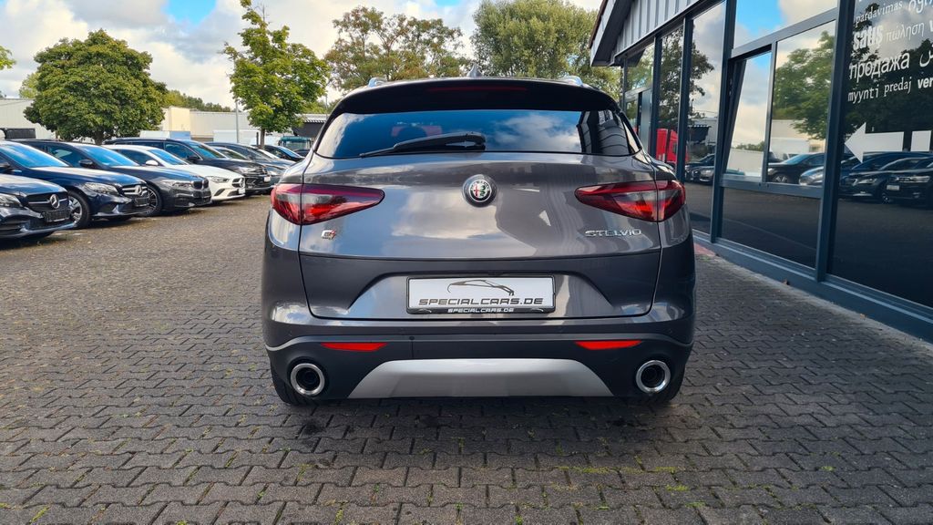 Alfa Romeo Stelvio 2020