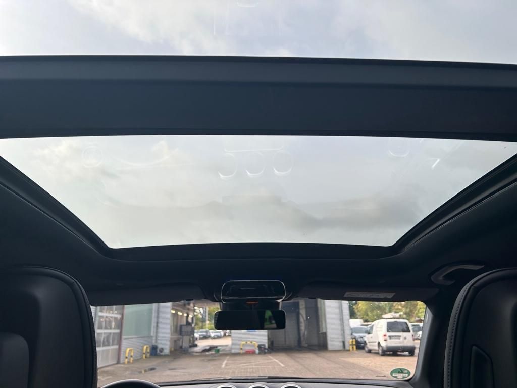 Mercedes-Benz GLC 300 2025