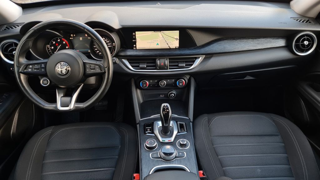 Alfa Romeo Stelvio 2020