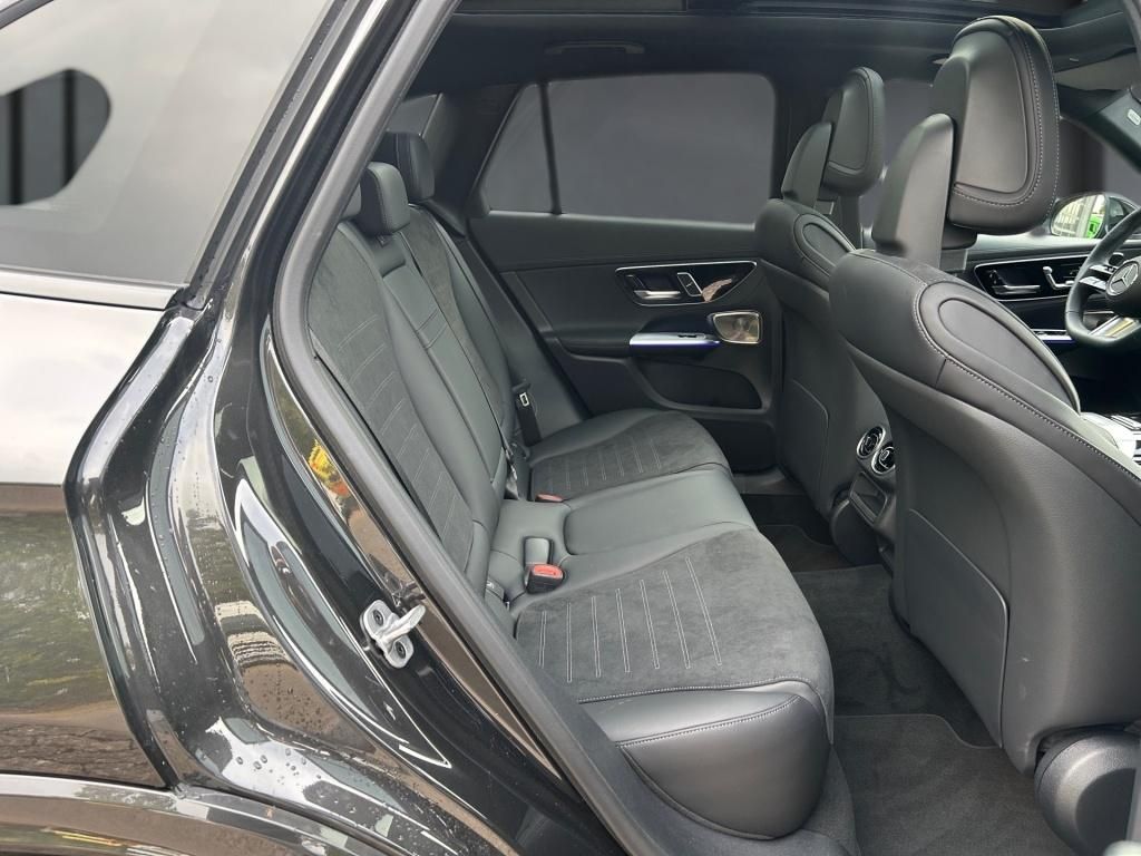 Mercedes-Benz GLC 300 2025