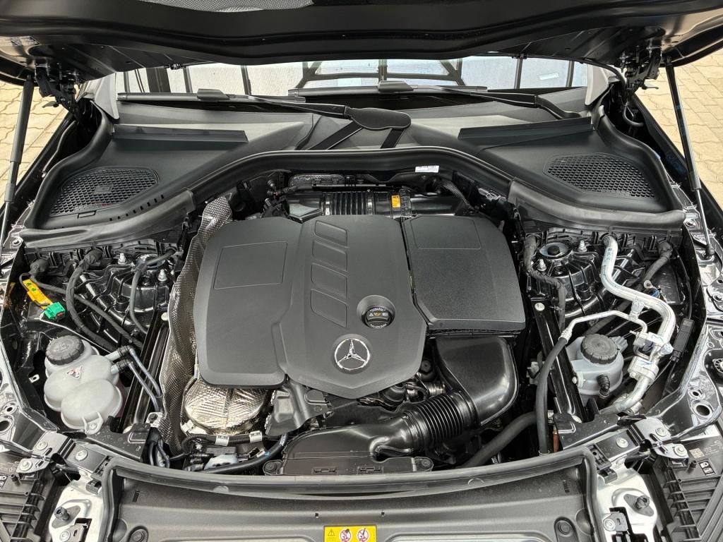 Mercedes-Benz GLC 300 2025