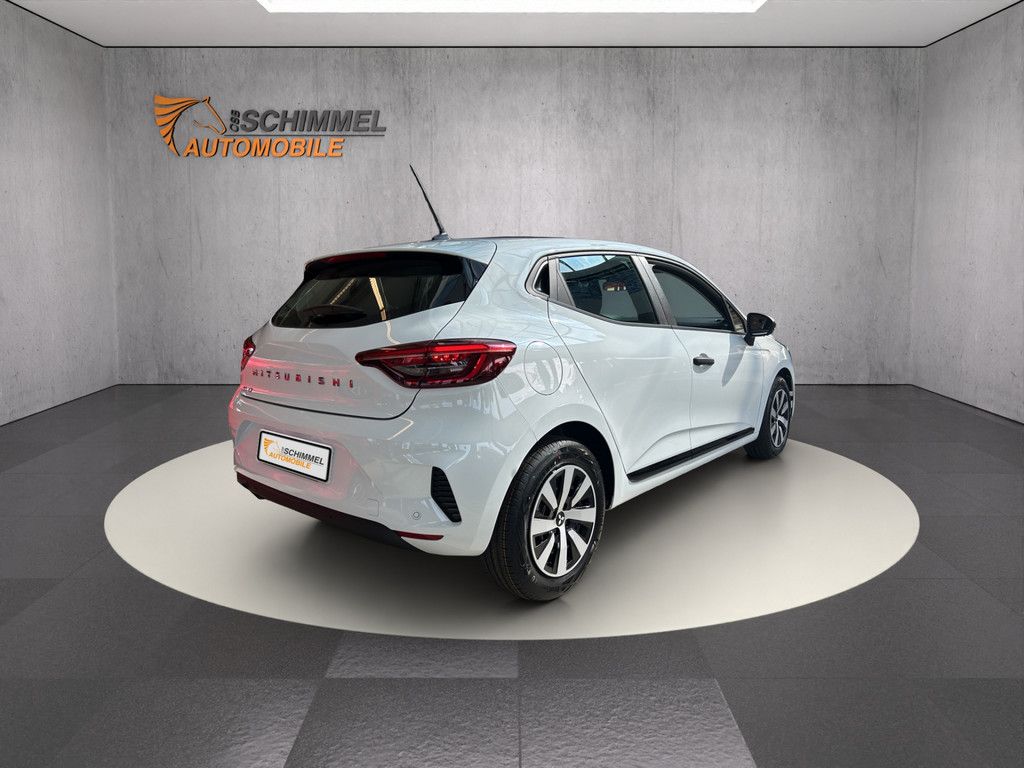 Mitsubishi Colt 2025
