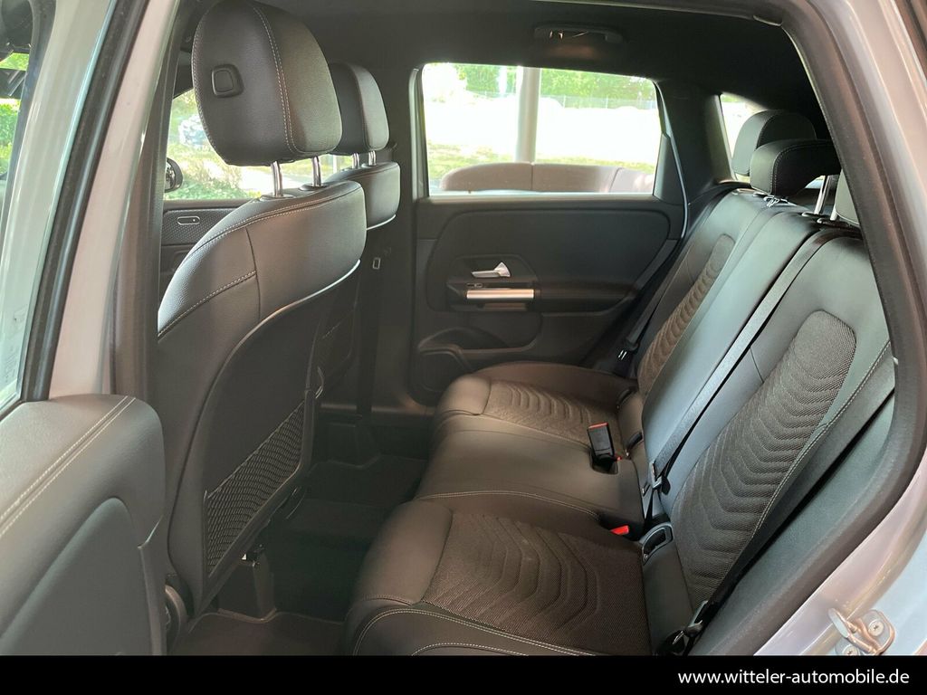 Mercedes-Benz B 200 2024