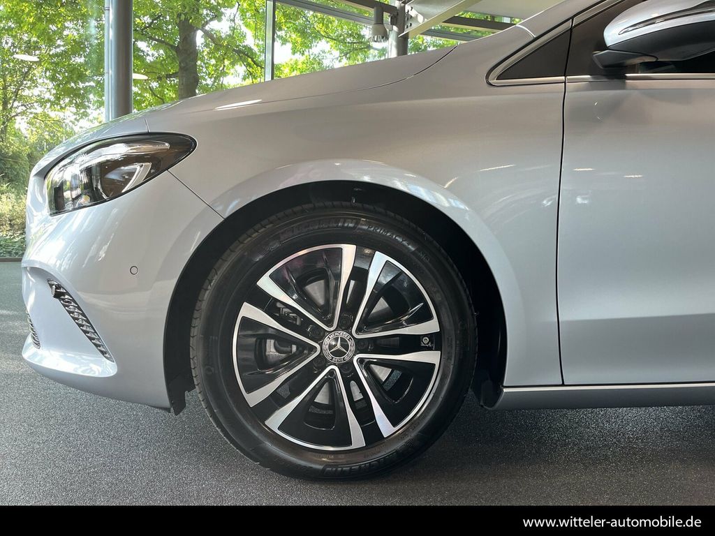 Mercedes-Benz B 200 2024