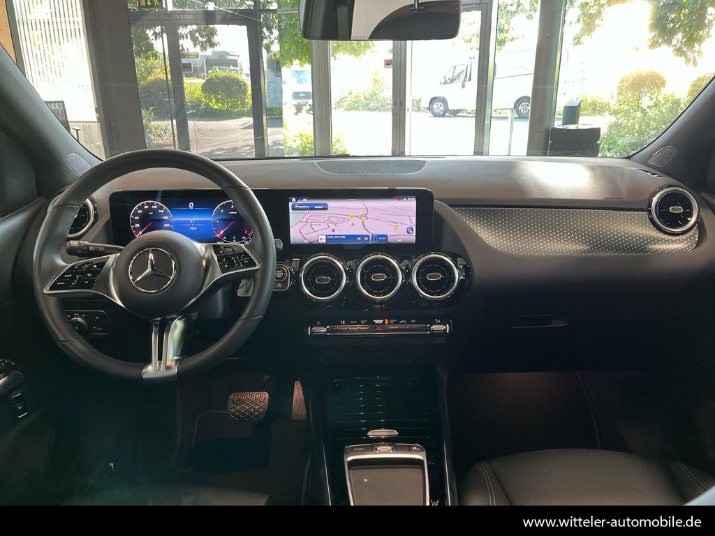 Mercedes-Benz B 200 2024