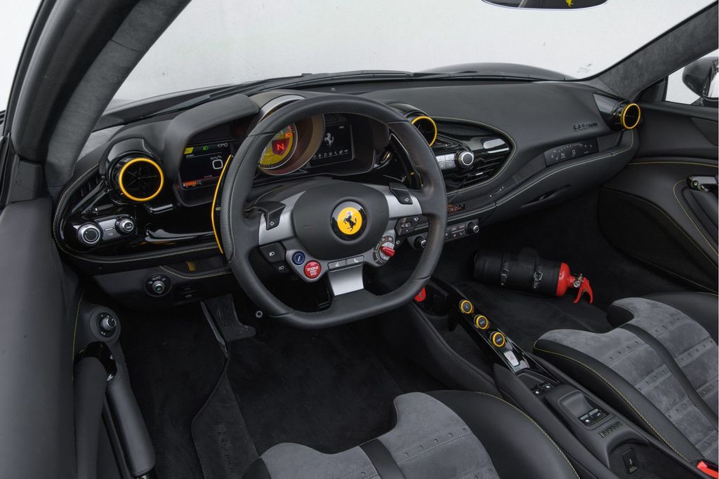Ferrari F8 2022