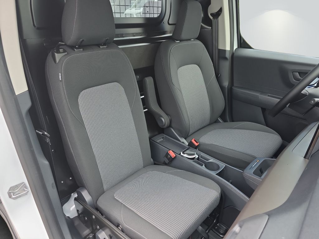 Ford Transit Courier 2025