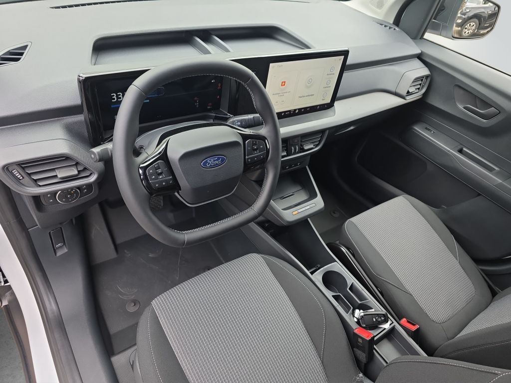 Ford Transit Courier 2025