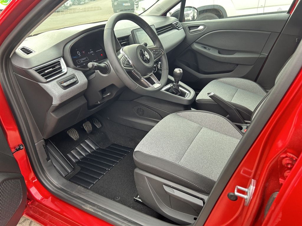 Mitsubishi Colt 2025