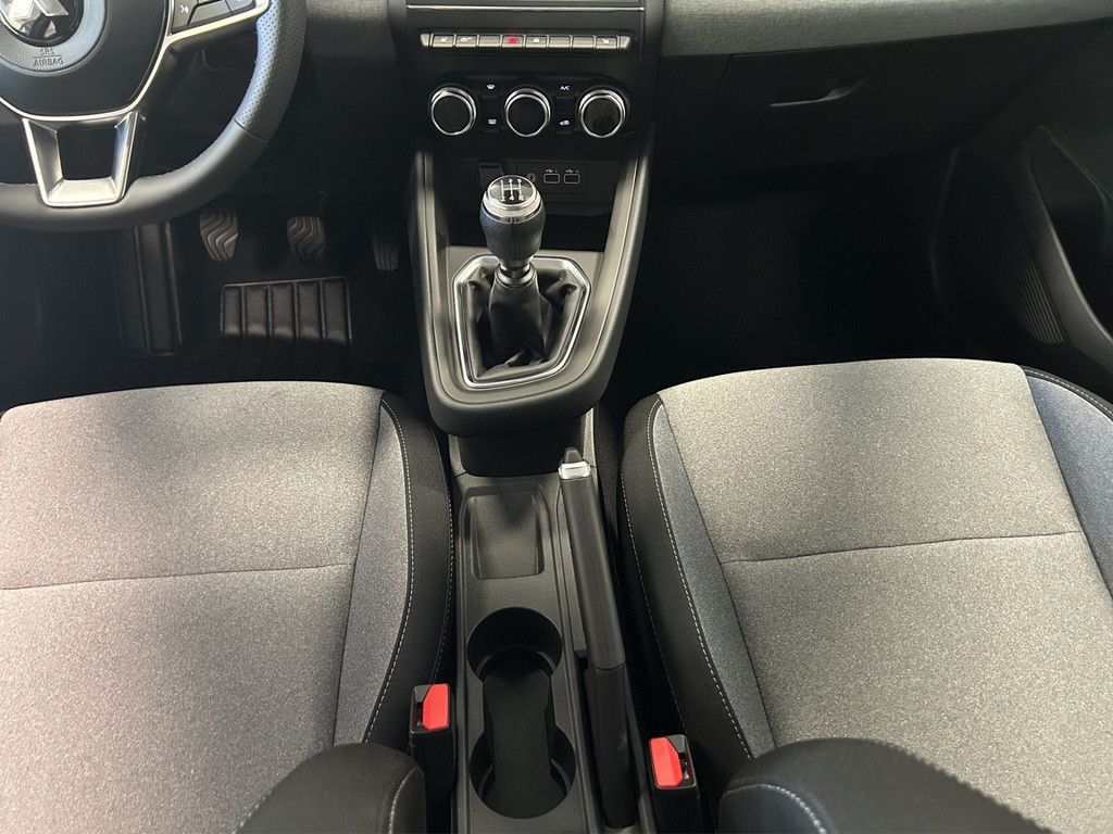 Mitsubishi Colt 2025