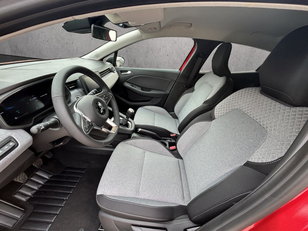 Mitsubishi Colt 2025