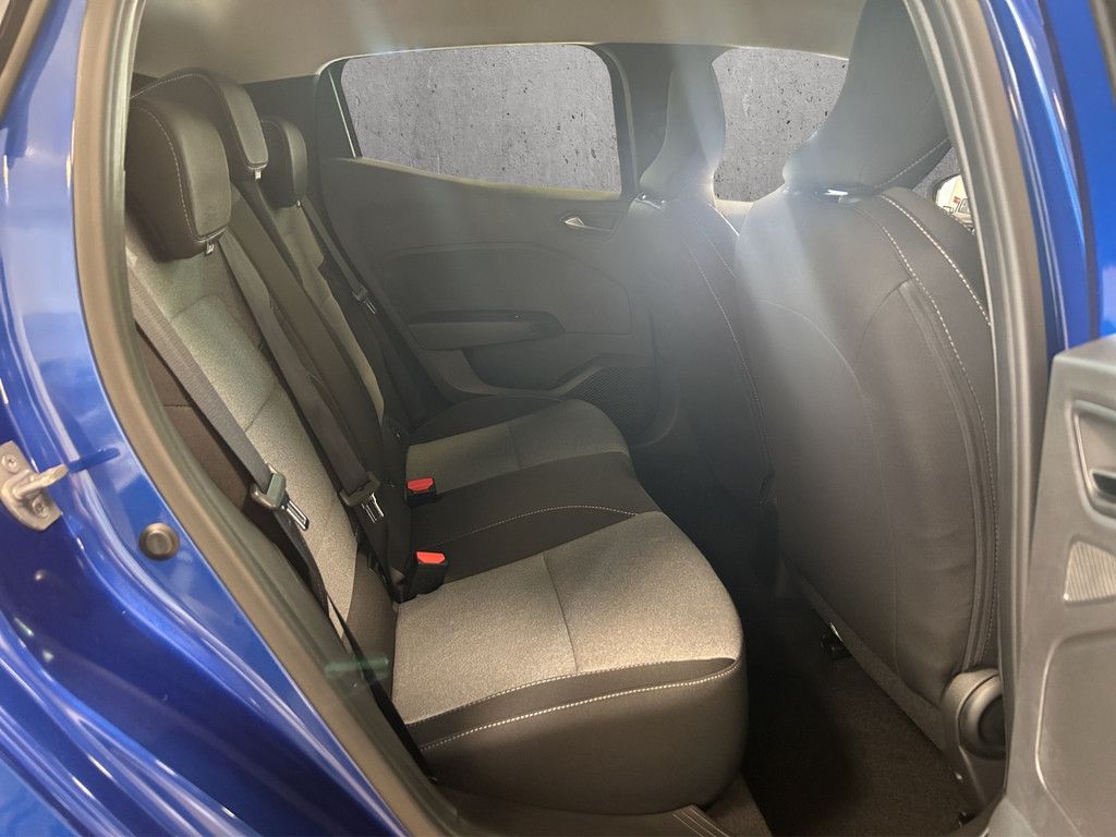 Mitsubishi Colt 2025