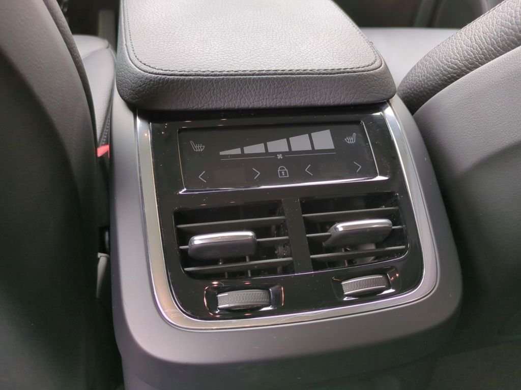 Volvo XC90 2021