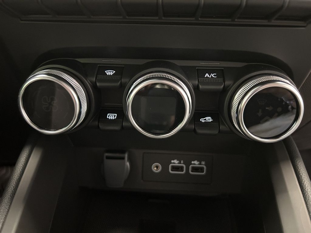 Mitsubishi Colt 2025