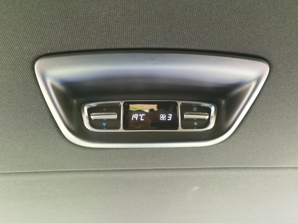 Mercedes-Benz V 300 2024