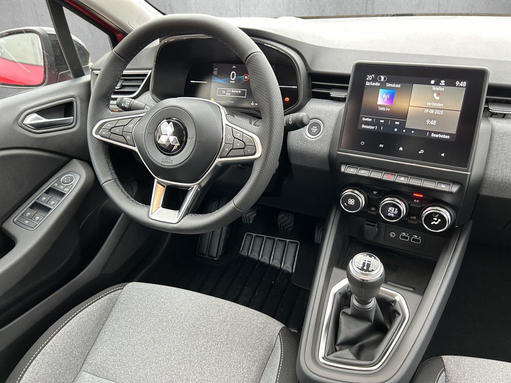 Mitsubishi Colt 2025