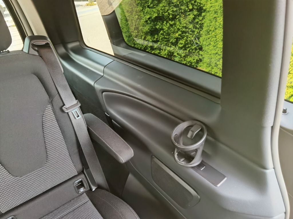 Mercedes-Benz V 300 2024