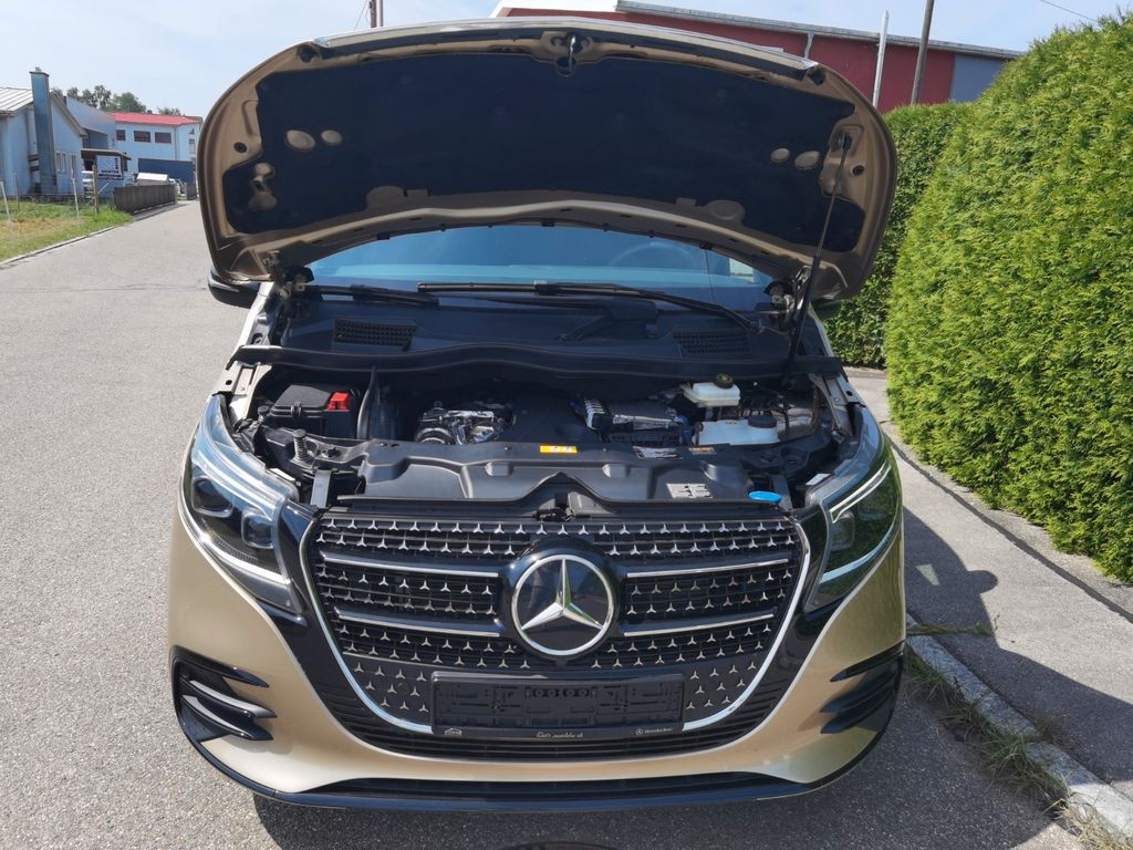 Mercedes-Benz V 300 2024