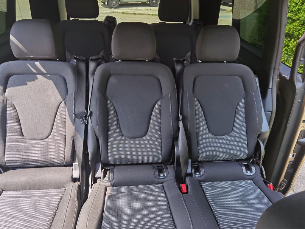 Mercedes-Benz V 300 2024