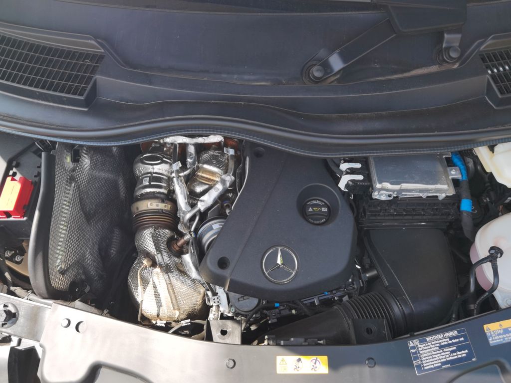 Mercedes-Benz V 300 2024