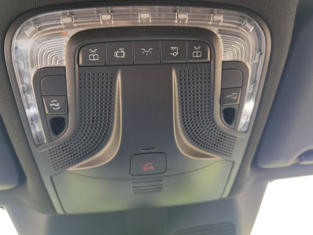 Mercedes-Benz V 300 2024