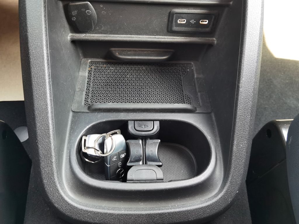 Mercedes-Benz V 300 2024