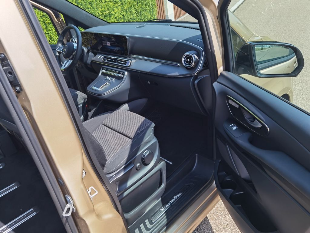 Mercedes-Benz V 300 2024