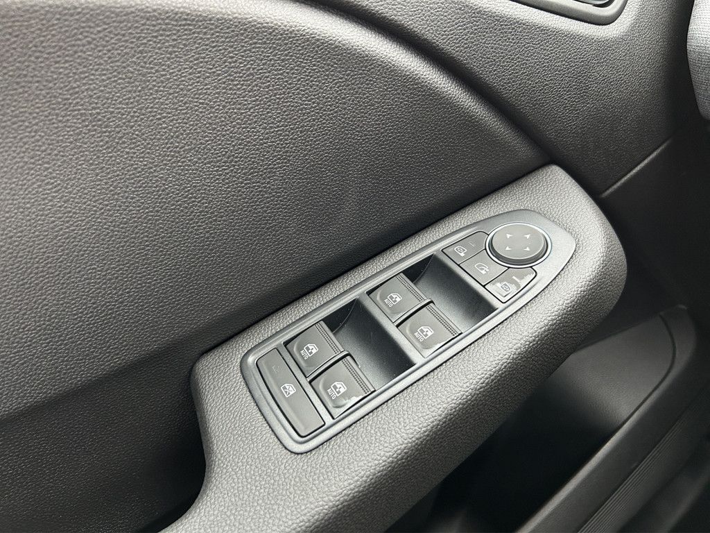 Mitsubishi Colt 2025