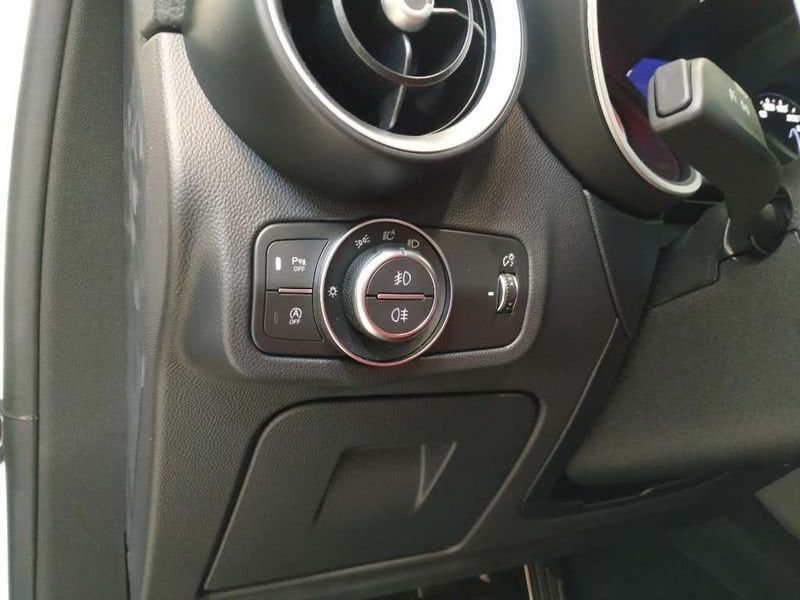 Alfa Romeo Stelvio 2023