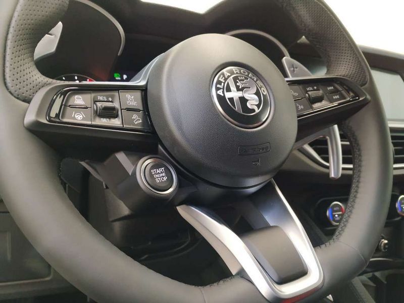 Alfa Romeo Stelvio 2023