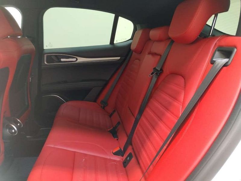 Alfa Romeo Stelvio 2023