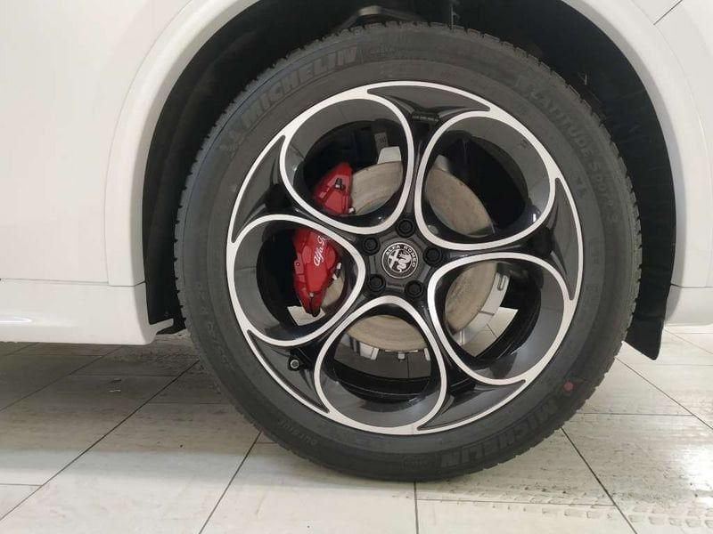 Alfa Romeo Stelvio 2023