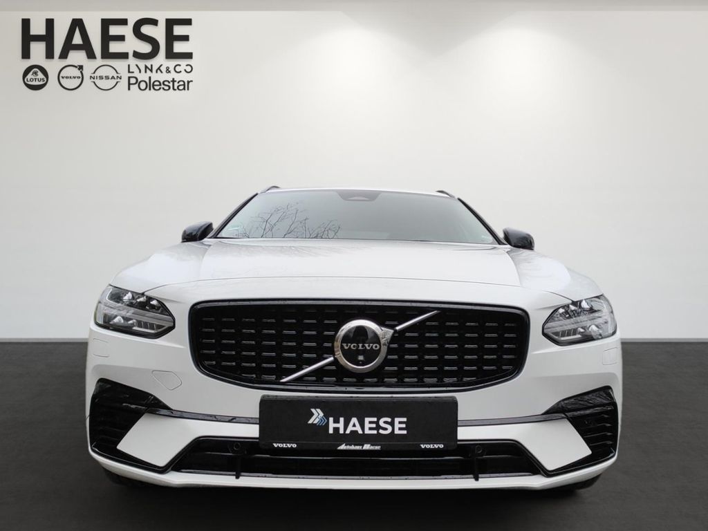 Volvo V90 2024